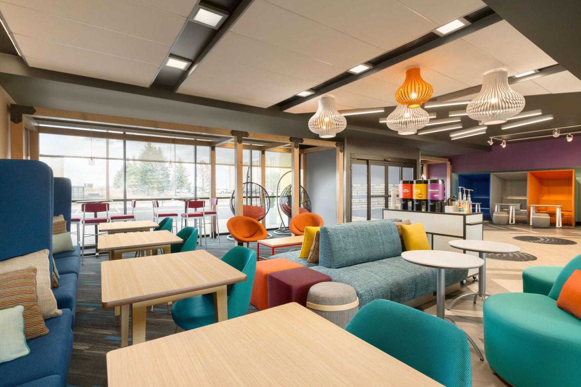Tru By Hilton Cheyenne Hotel Екстериор снимка