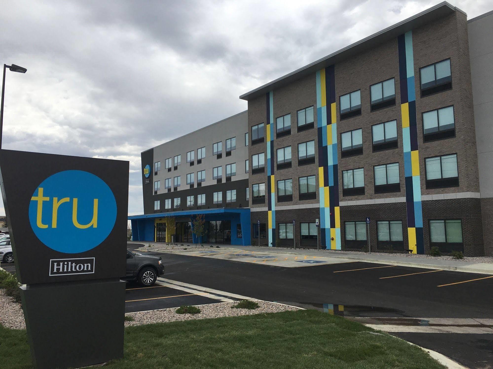 Tru By Hilton Cheyenne Hotel Екстериор снимка